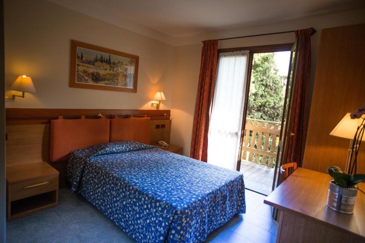 Hotel Ristorante La Perla Varallo Pombia Luaran gambar