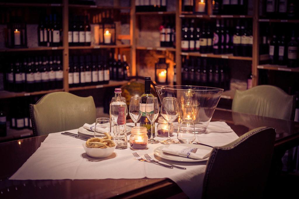 Hotel Ristorante La Perla Varallo Pombia Luaran gambar
