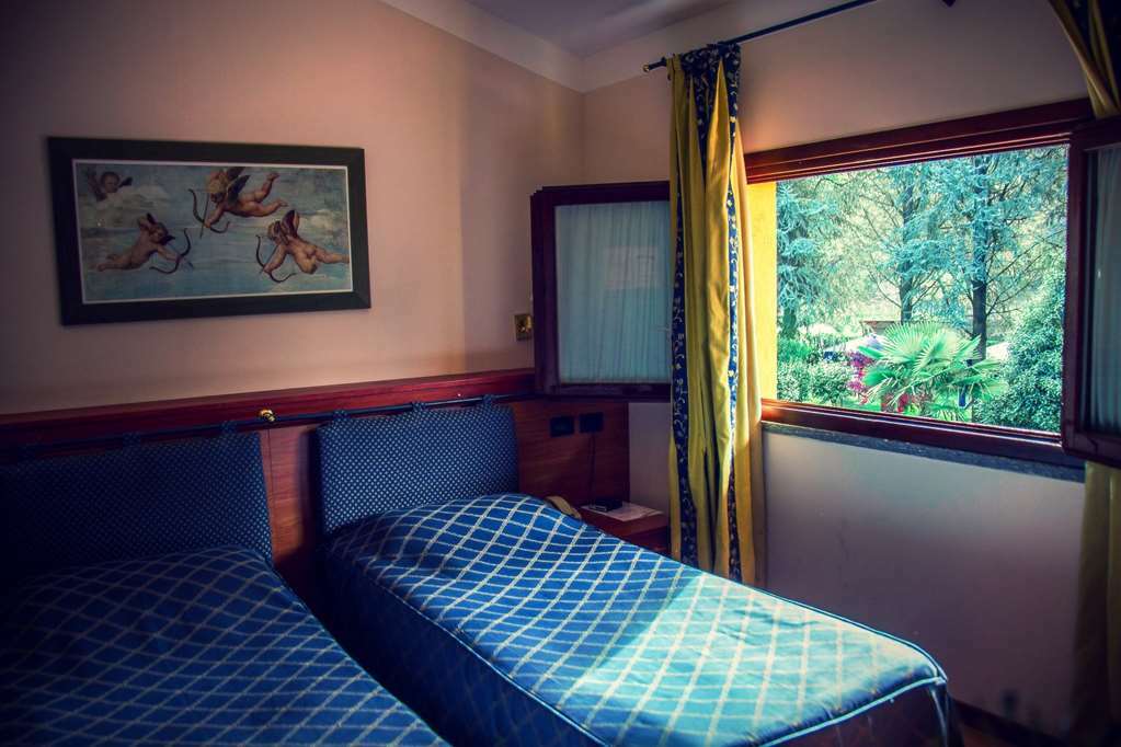 Hotel Ristorante La Perla Varallo Pombia Bilik gambar